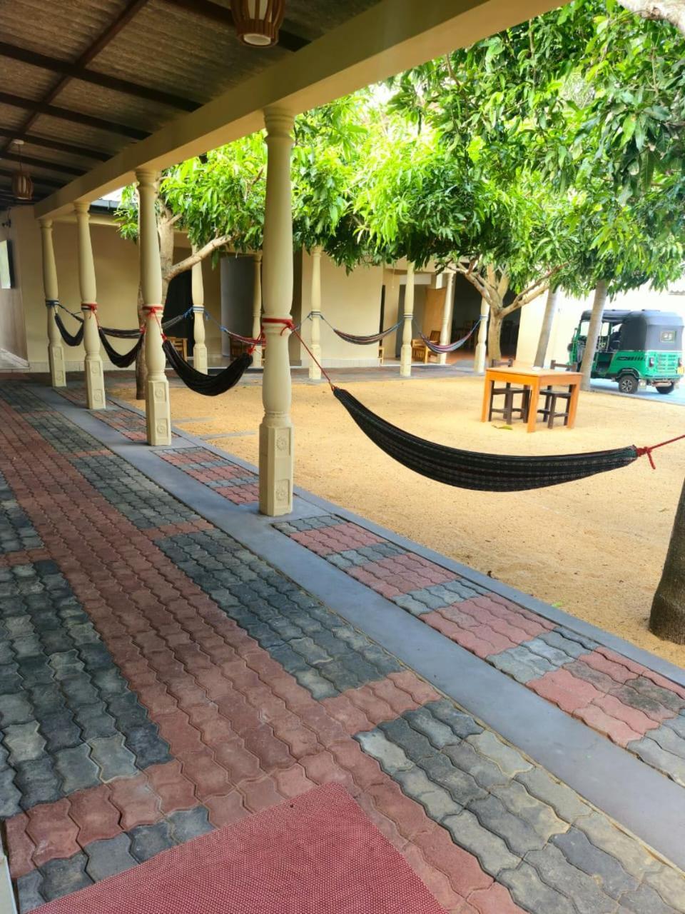 Hotel Royal Point Arugambay Arugam Bay Exterior foto
